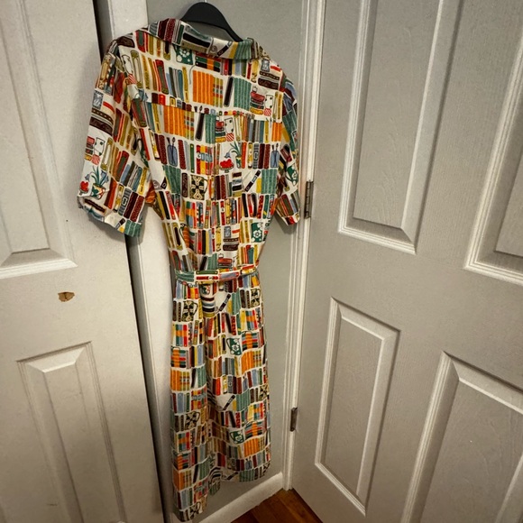 Adorable Joanie bookshelf print dress. NWT. US Women’s 14. Make an offer! - Picture 4 of 14